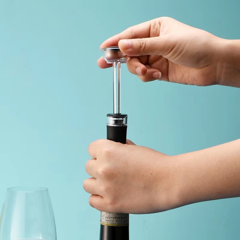 Leak-Free Wine Bottle Sealer V - đánh giá và giá Wine Aerator Pour